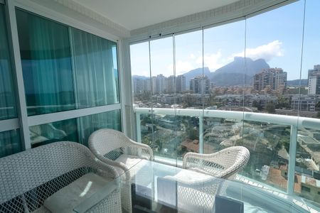 Varanda de apartamento para alugar com 1 quarto, 58m² em Barra da Tijuca, Rio de Janeiro