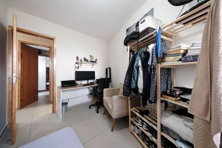 Apartamento à venda com 43m², 2 quartos e 1 vagaQuarto 2