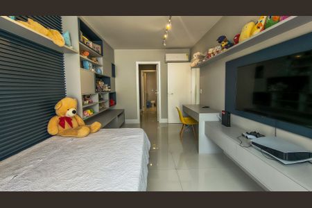 Casa de condomínio à venda com 300m², 5 quartos e 2 vagasSuíte 1