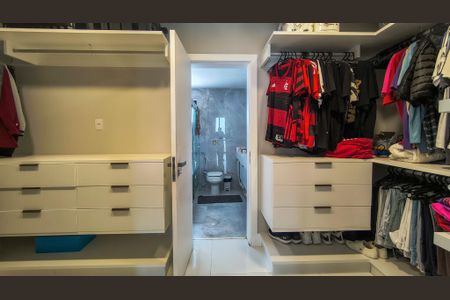 Casa de condomínio à venda com 300m², 5 quartos e 2 vagasCloset da Suíte 3