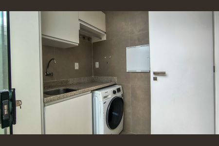 Casa de condomínio à venda com 300m², 5 quartos e 2 vagasÁrea de Serviço