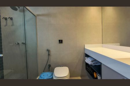 Casa de condomínio à venda com 300m², 5 quartos e 2 vagasBanheiro da Suíte 1