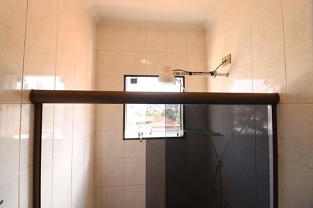 Casa à venda com 232m², 3 quartos e 3 vagasBanheiro 2