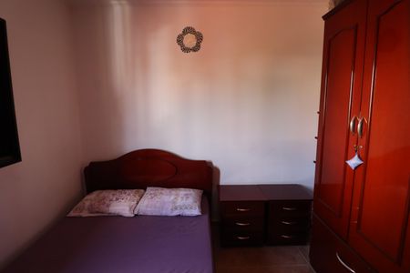 Quarto  de casa à venda com 3 quartos, 232m² em Umuarama, Osasco