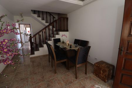 Sala de casa à venda com 3 quartos, 232m² em Umuarama, Osasco