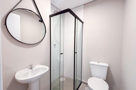 Banheiro de apartamento à venda com 1 quarto, 32m² em Chácara Seis de Outubro, São Paulo