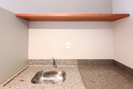 Sala/Cozinha de apartamento à venda com 1 quarto, 38m² em Chácara Seis de Outubro, São Paulo