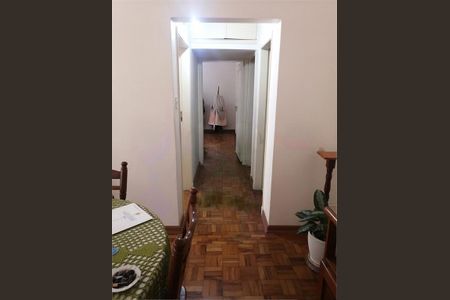 Apartamento à venda com 107m², 2 quartos e sem vaga