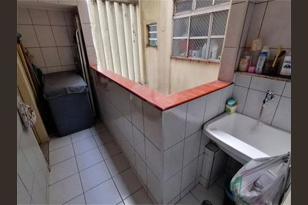 Apartamento à venda com 107m², 2 quartos e sem vaga