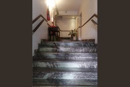 Apartamento à venda com 107m², 2 quartos e sem vaga