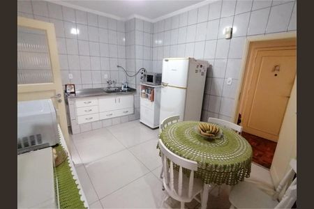 Apartamento à venda com 107m², 2 quartos e sem vaga