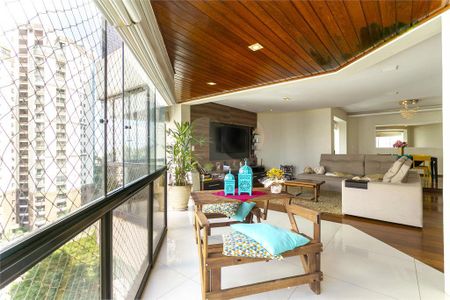 Apartamento à venda com 4 quartos, 216m² em Jardim Fonte do Morumbi, São Paulo