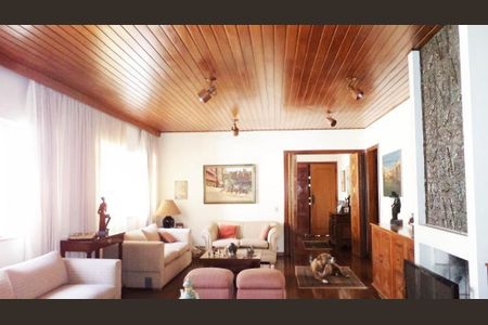 Casa à venda com 8 quartos, 395m² em Vila Campo Grande, São Paulo