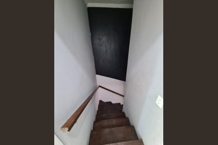 Casa à venda com 150m², 3 quartos e 1 vagaEscada