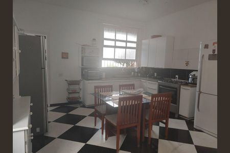Casa à venda com 5 quartos, 300m² em Dom Bosco, Belo Horizonte