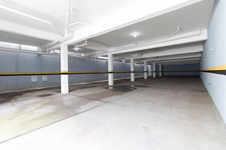 Casa de condomínio à venda com 60m², 2 quartos e 1 vagaGaragem