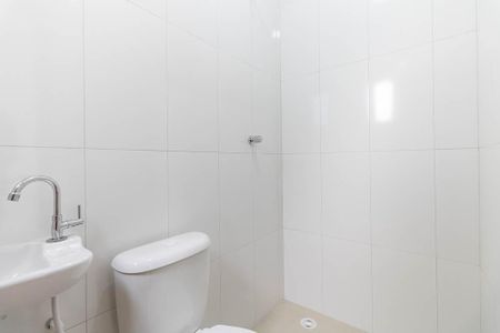 Casa de condomínio à venda com 60m², 2 quartos e 1 vagaBanheiro da Suíte 2