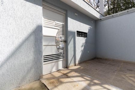 Casa de condomínio à venda com 60m², 2 quartos e 1 vagaEntrada