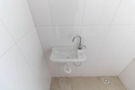 Casa de condomínio à venda com 60m², 2 quartos e 1 vagaBanheiro da Suíte 1