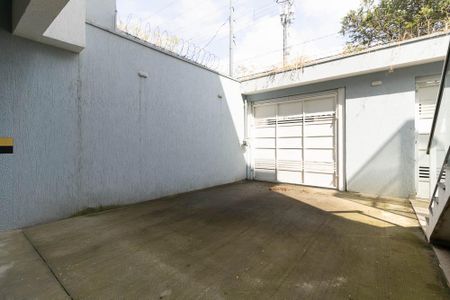 Casa de condomínio à venda com 55m², 2 quartos e 1 vaga Casa de condomínio à venda com 55m², 2 quartos e 1 vagaEntrada da Garagem