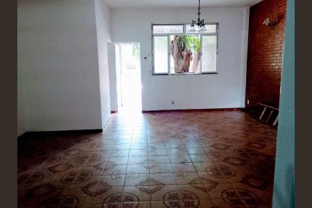 Casa à venda com 3 quartos, 280m² em Pilares, Rio de Janeiro