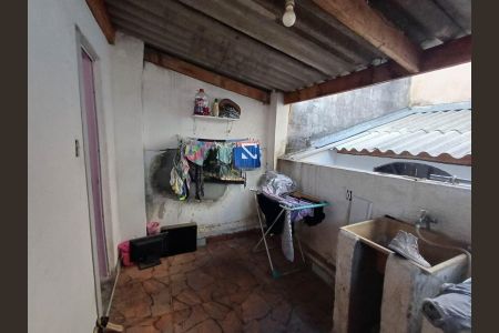 Casa à venda com 89m², 2 quartos e 1 vaga