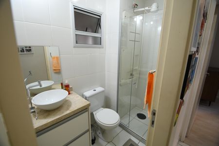 Apartamento à venda com 77m², 2 quartos e 1 vagaBanheiro Social