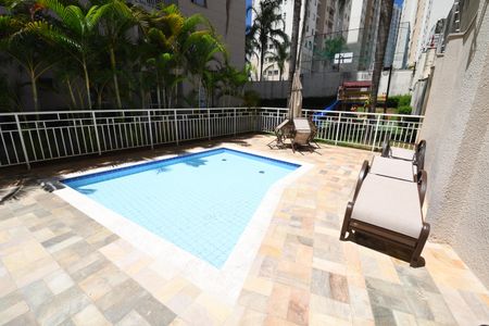 Apartamento à venda com 77m², 2 quartos e 1 vagaÁrea comum - Piscina