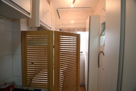 Apartamento à venda com 77m², 2 quartos e 1 vagaÁrea de Serviço