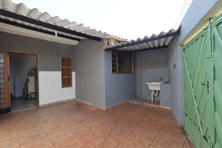 Casa para alugar com 80m², 1 quarto e 1 vagaÁrea de Serviço