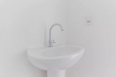 Banheiro de apartamento à venda com 1 quarto, 25m² em Pinheiros, São Paulo