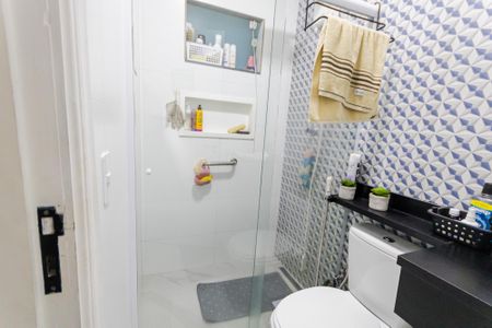 Apartamento à venda com 90m², 3 quartos e 2 vagas Apartamento à venda com 90m², 3 quartos e 2 vagasBanheiro da Suíte