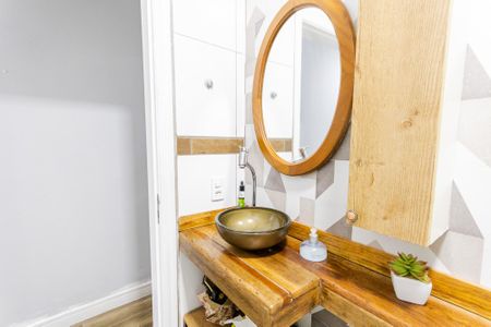 Apartamento à venda com 90m², 3 quartos e 2 vagas Apartamento à venda com 90m², 3 quartos e 2 vagasBanheiro