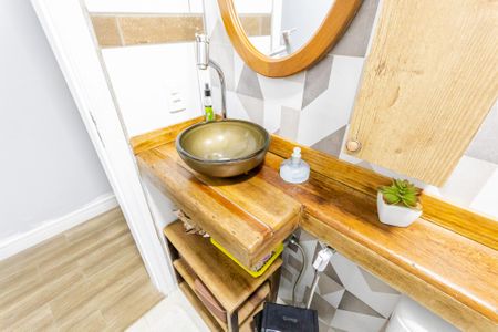 Apartamento à venda com 90m², 3 quartos e 2 vagas Apartamento à venda com 90m², 3 quartos e 2 vagasBanheiro