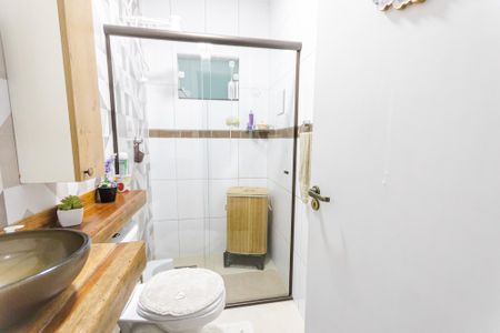 Apartamento à venda com 90m², 3 quartos e 2 vagas Apartamento à venda com 90m², 3 quartos e 2 vagasBanheiro
