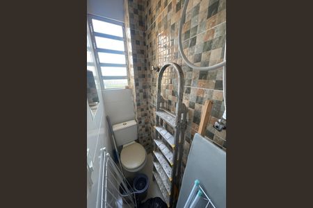 Apartamento à venda com 70m², 2 quartos e 1 vagaBanheiro de serviço