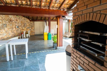 Apartamento para alugar com 76m², 2 quartos e 1 vaga Apartamento para alugar com 76m², 2 quartos e 1 vagaÁrea comum - Churrasqueira