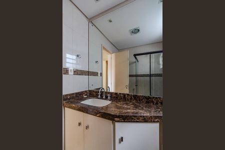 Apartamento à venda com 115m², 3 quartos e 1 vagaBanheiro da Suíte