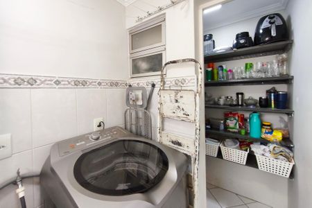 Apartamento à venda com 87m², 3 quartos e 1 vagaÁrea de Serviço