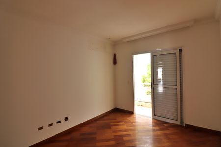 Casa de condomínio para alugar com 642m², 3 quartos e 6 vagasSuíte 3