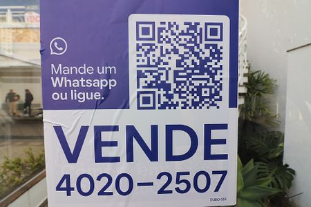 Casa de condomínio para alugar com 642m², 3 quartos e 6 vagasPlaca