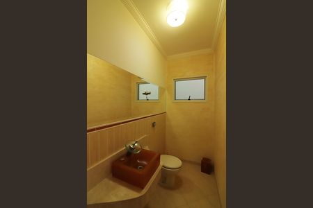 Casa de condomínio para alugar com 642m², 3 quartos e 6 vagasLavabo