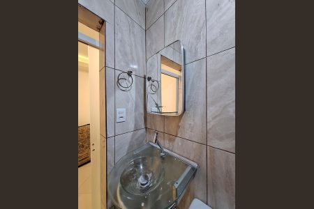 Casa à venda com 130m², 2 quartos e 1 vagaBanheiro