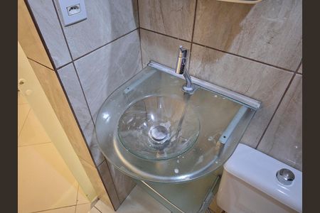 Casa à venda com 130m², 2 quartos e 1 vagaBanheiro Quarto 2