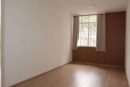 sala/quarto  de kitnet/studio para alugar com 1 quarto, 30m² em Higienópolis, São Paulo