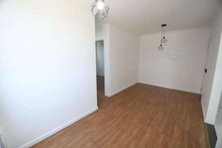 Sala de apartamento para alugar com 2 quartos, 46m² em Vila Miguel Vicente Cury, Campinas