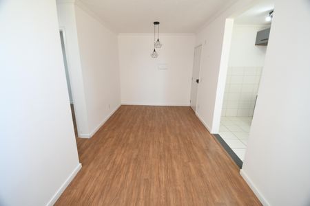 Sala de apartamento para alugar com 2 quartos, 46m² em Vila Miguel Vicente Cury, Campinas