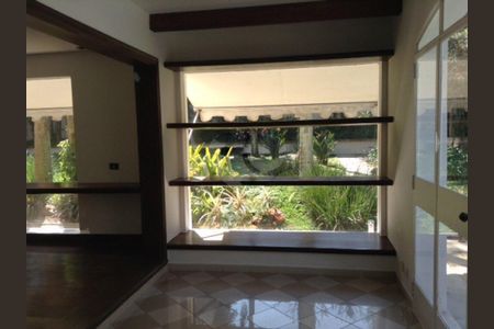 Casa à venda com 4 quartos, 500m² em Campo Belo, São Paulo