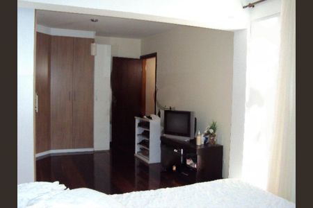 Casa à venda com 3 quartos, 230m² em Jardim Consorcio, São Paulo