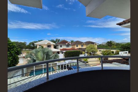 Casa de condomínio à venda com 180m², 3 quartos e 3 vagasVaranda Suíte 1